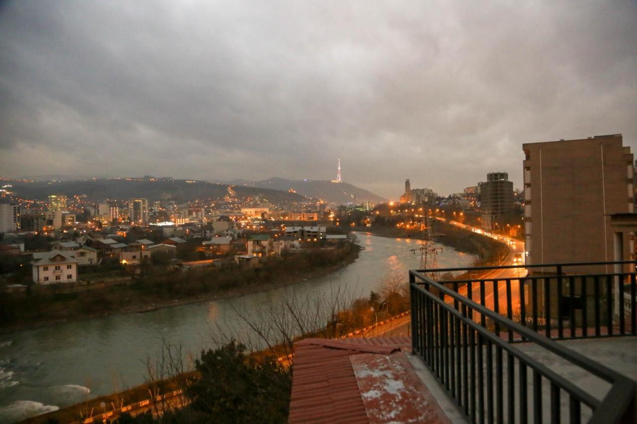 Bed and Breakfast 7 Star Tbilisi Esterno foto