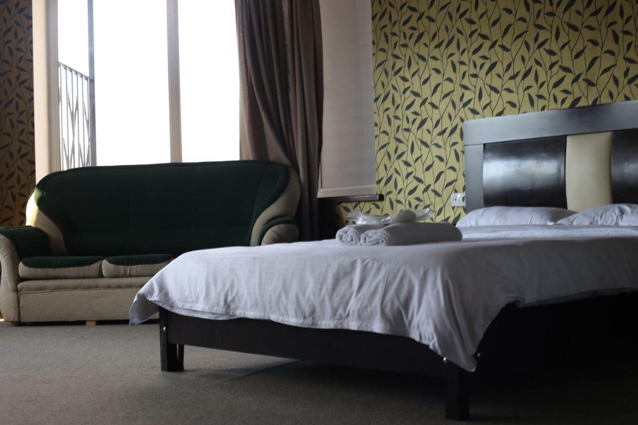 Bed and Breakfast 7 Star Tbilisi Esterno foto