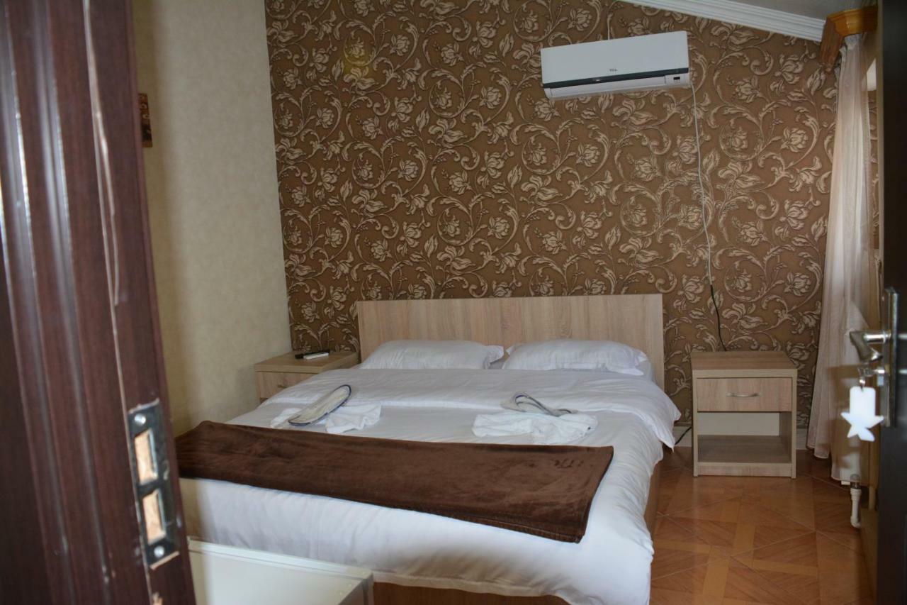 Bed and Breakfast 7 Star Tbilisi Esterno foto