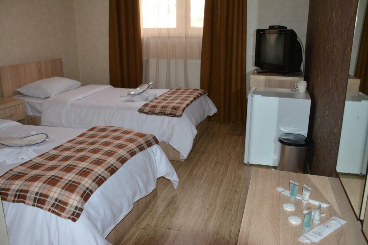 Bed and Breakfast 7 Star Tbilisi Esterno foto