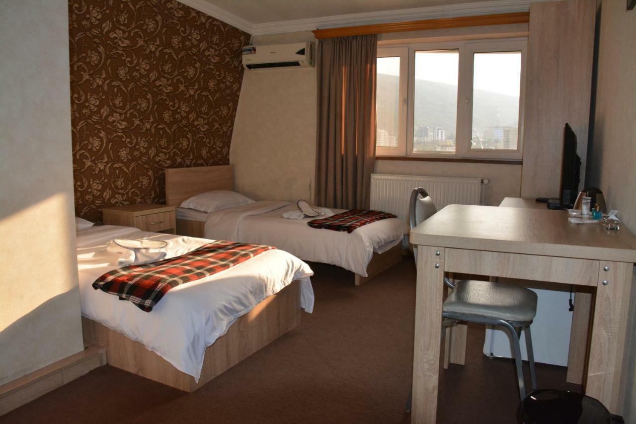 Bed and Breakfast 7 Star Tbilisi Esterno foto